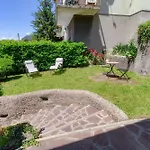 Apartment Wisteria On