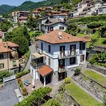 Apartment Wisteria On Como