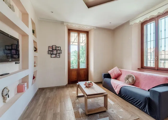 Wisteria On Daire Como